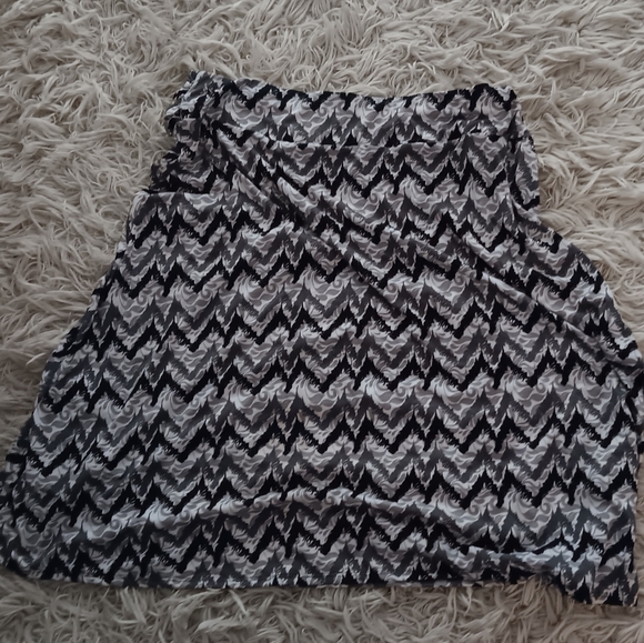 Robert Louis Skirt Women's Black, White & Gray SZ XL - Picture 3 of 4